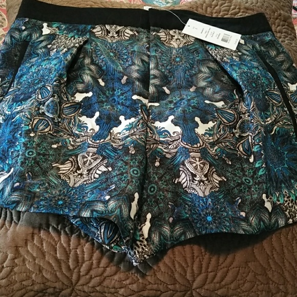 Helmut Lang Pants - Cute shorts